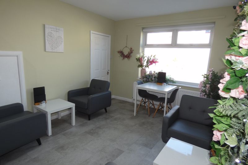 Ground Floor- click for photo gallery